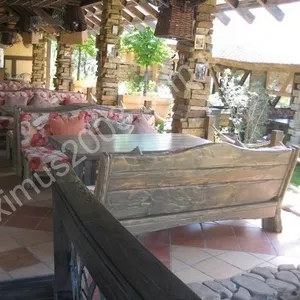 Деревянная мебель под старину для кафе,  баров и ресторанов