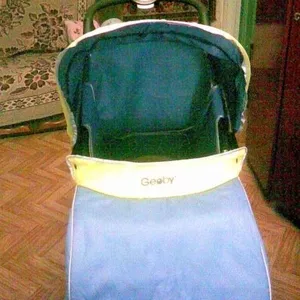 Продам детскую коляску Geoby б/у