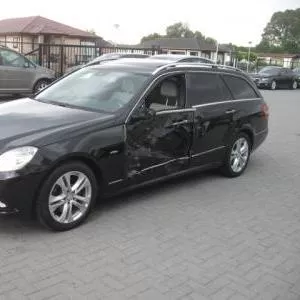 Запчасти на Mercedes A,  B,  C,  E,  V класа Sprinter