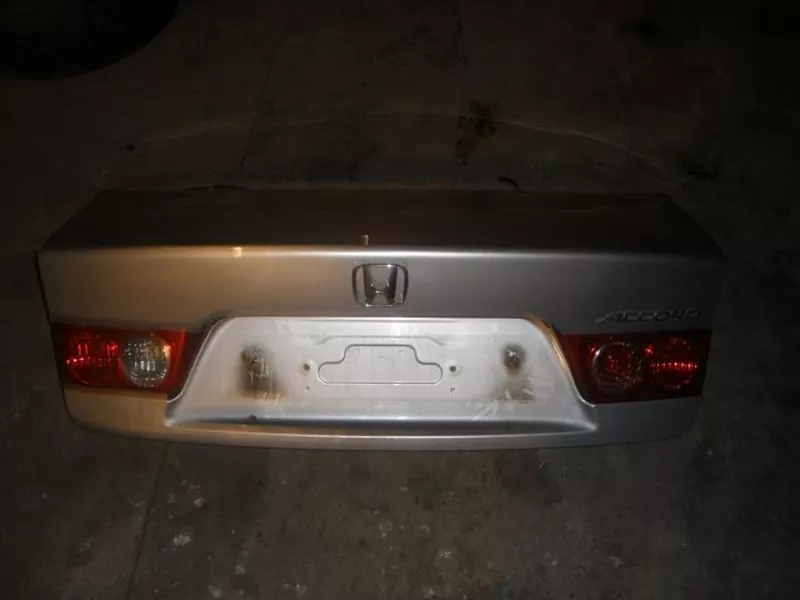 Продам крышка багажника, Honda Accord 2005.доставка по всей Украине