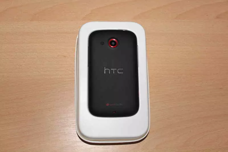 Продам HTC Desire C Black 2