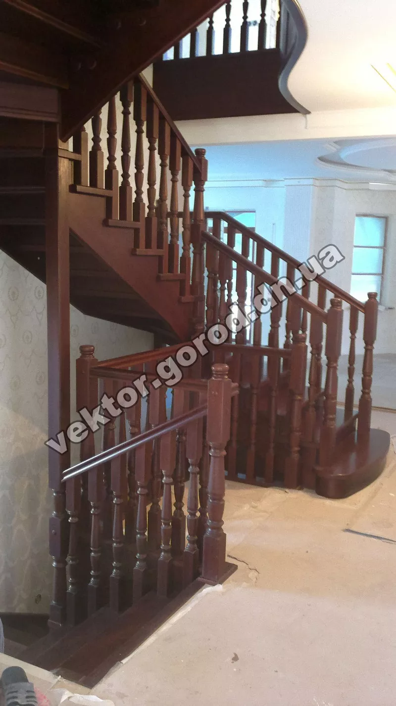 Лестницы  Донецк, двери , столярные изделия из ясеня и дуба в Донецке 33