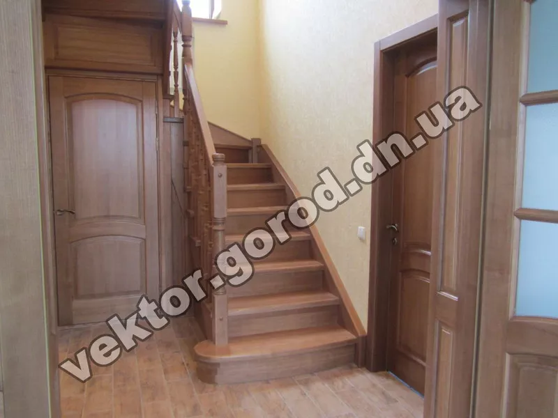 Лестницы  Донецк, двери , столярные изделия из ясеня и дуба в Донецке 13