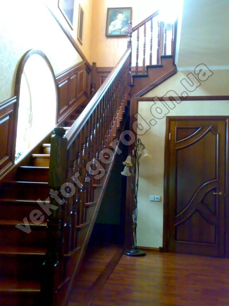 Лестницы  Донецк, двери , столярные изделия из ясеня и дуба в Донецке 14
