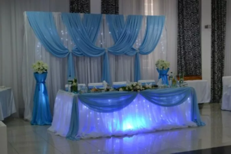 Оформление свадеб воздушными шарами,  драпировка свадебного зала тканью