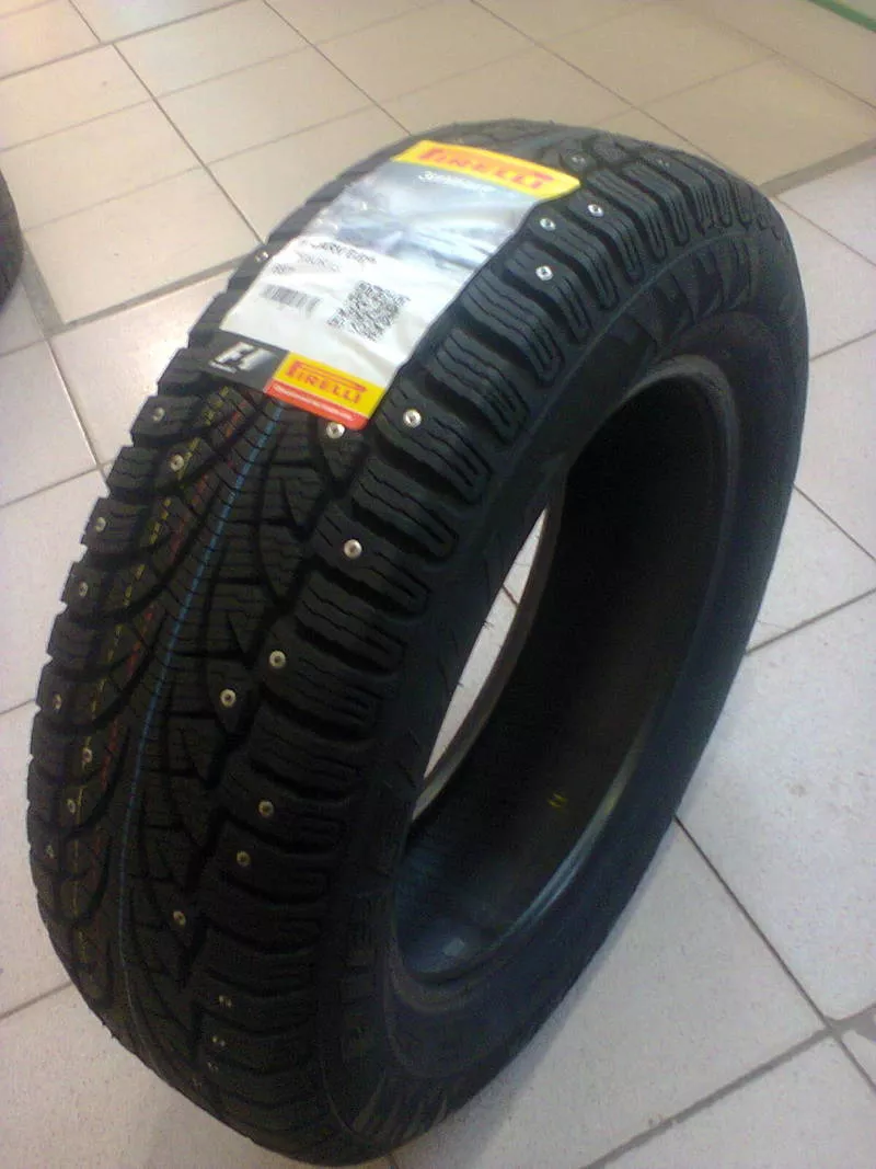 Продам шины 185/60/15 PIRELLI WINTER CARVING EDGE XL 88T шип